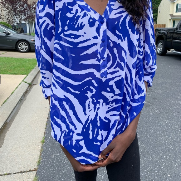 Light, Longsleeved Sophia Blouse - Picture 7 of 8